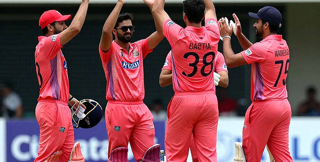 দুই মিনিটের ফাঁক: এশিয়ার ক্রিকেটে আম্পায়ারিং সিদ্ধান্তের নিয়ম-মানচিত্র